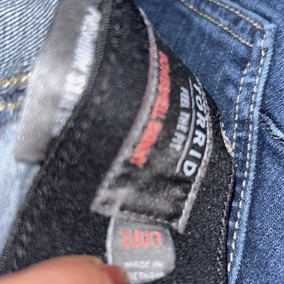 Torrid Jeans Bombshell Skinny - Picture 8 of 9